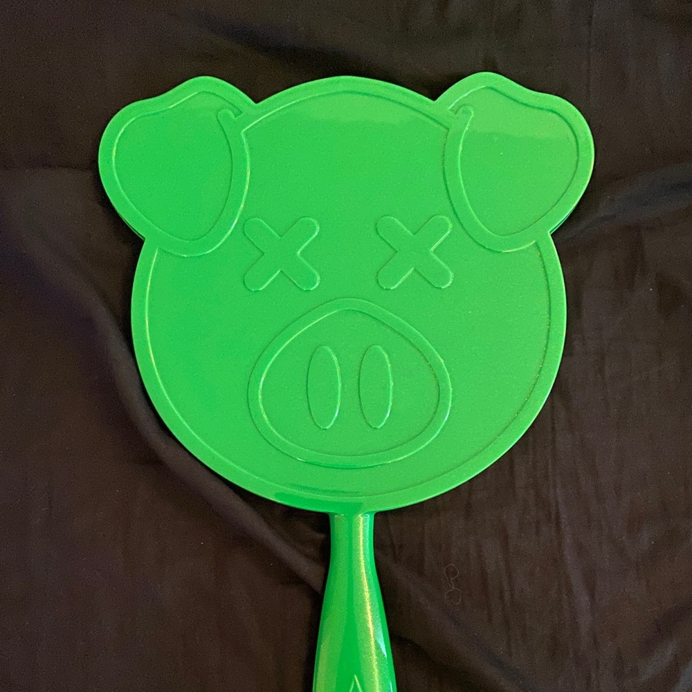 Green Jeffree Star Shane Dawson Pig Mirror